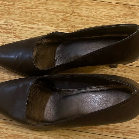 Women’s Shoes Life Stride. Color black. High heels. Very comfortable Shoes. - Picture 2 of 4